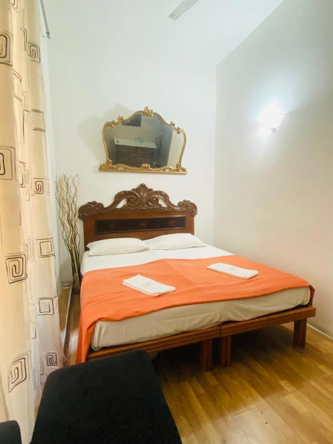 Roman Place Екстер'єр фото